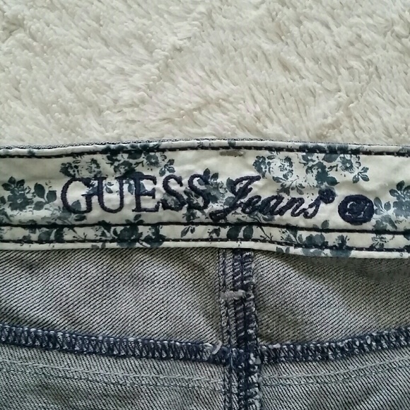 Cute GUESS Skirt - Picture 6 of 7